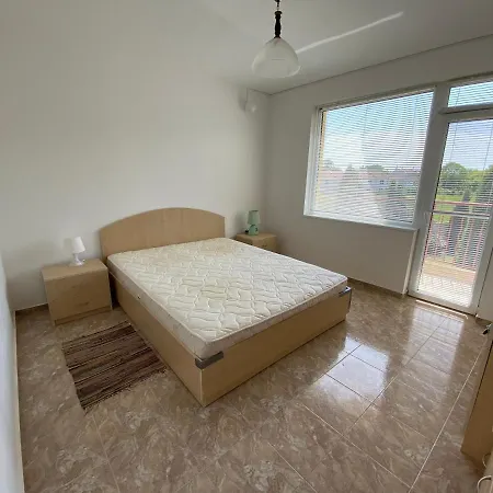 Lägenhet In Complex Daisy *