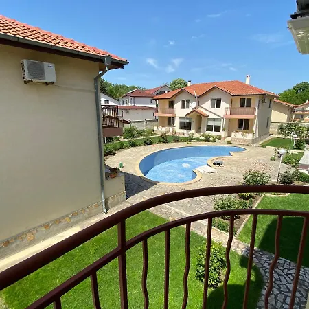 In Complex Daisy Apartamento Kranevo