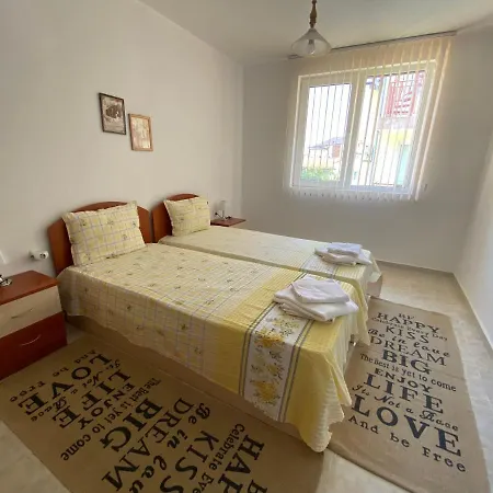 In Complex Daisy Lägenhet *