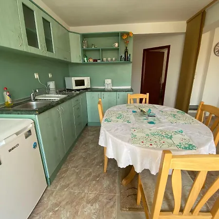 In Complex Daisy Lägenhet Kranevo