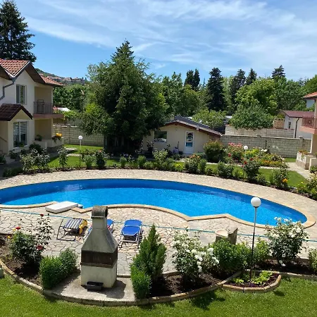 Lägenhet In Complex Daisy *