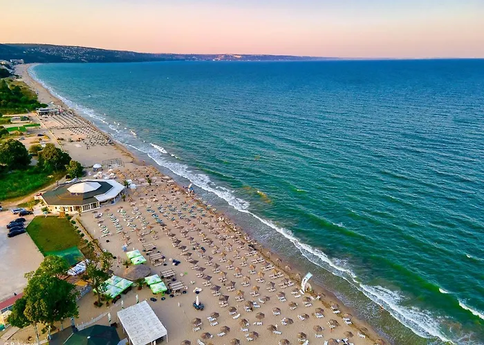 Daire In Complex Daisy Kranevo