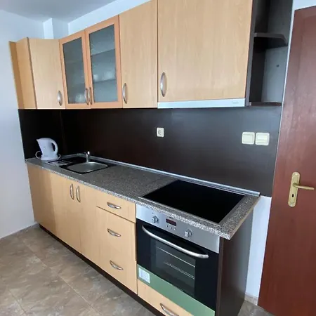 Apartment In Complex Daisy Kranevo