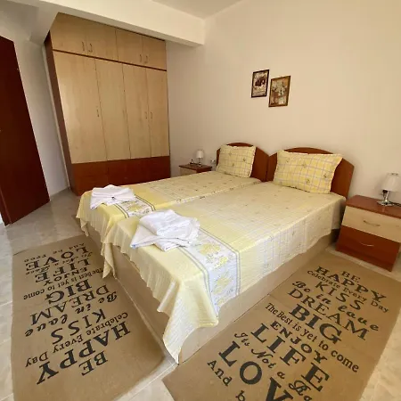 In Complex Daisy * كرانيفو