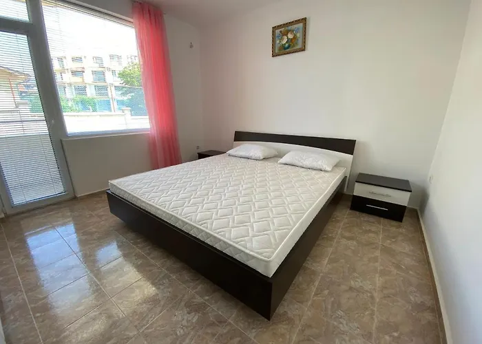 Appartamento In Complex Daisy